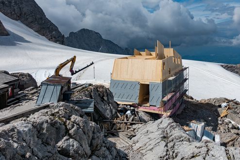 Baustelle auf 2.740 m im Dachsteingebirge © Richard Goldeband