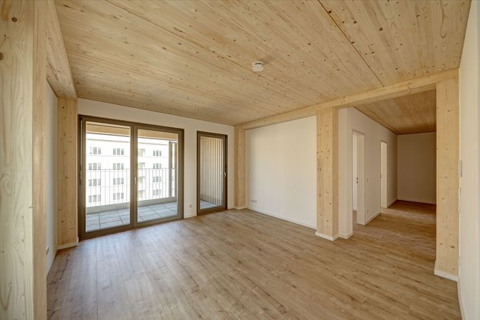 Wohnraum mit Decken aus binderholz Brettsperrholz BBS © Conné van d‘Grachten